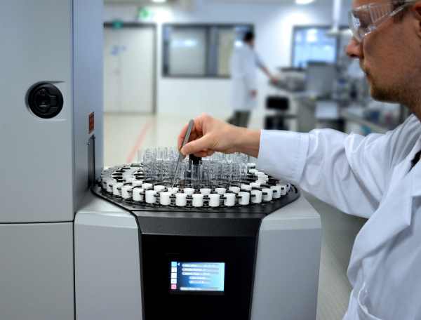 Анализатор содержания азота и углерода   Primacs SNC-100